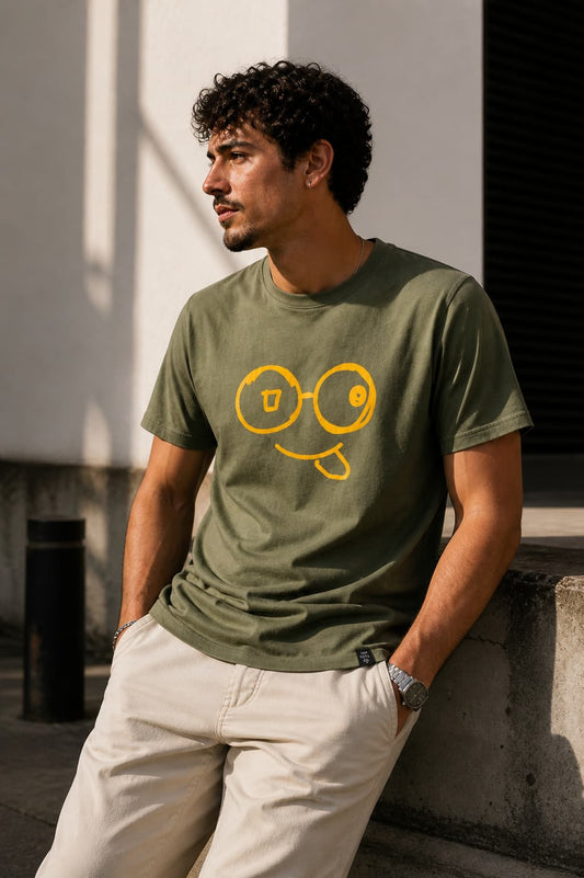 Short-sleeved T-shirt